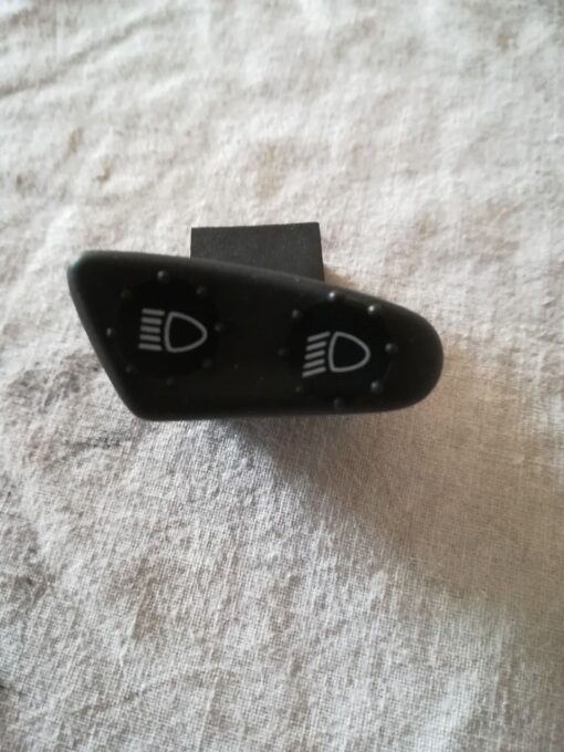 COMMUTATORE INTERRUTTORE PULSANTE LUCI VESPA ET2 ET4 LIBERTY 293572